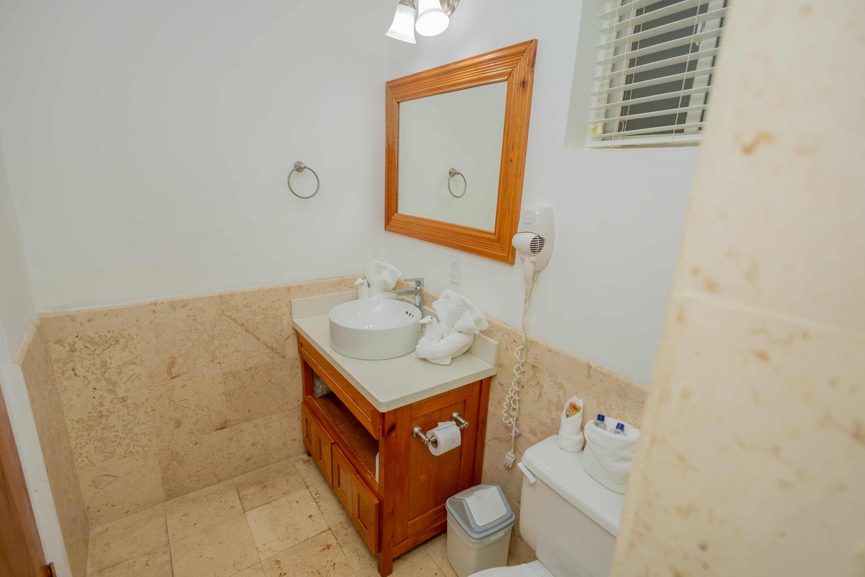 Private Bathroom with tile shower