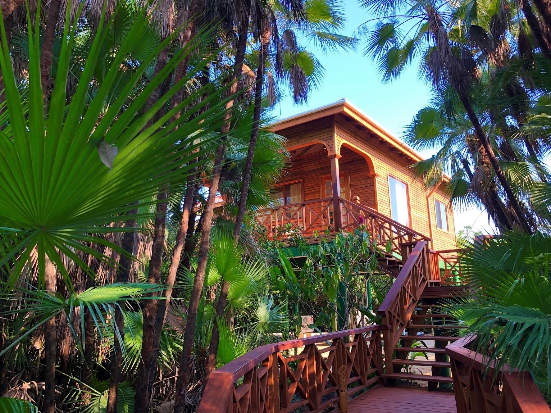 Hamanasi Adventure & Dive Resort