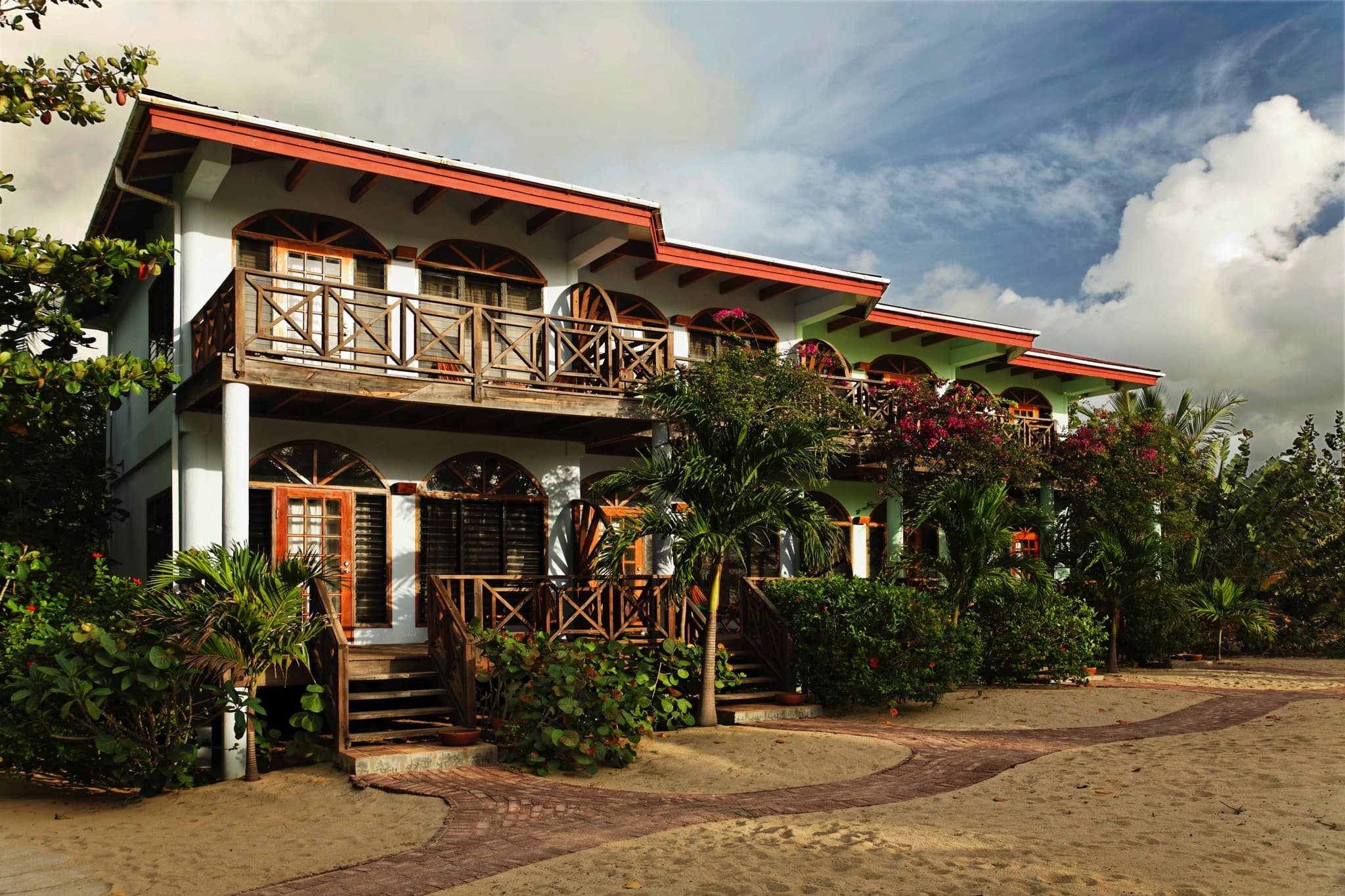 Hamanasi Adventure & Dive Resort