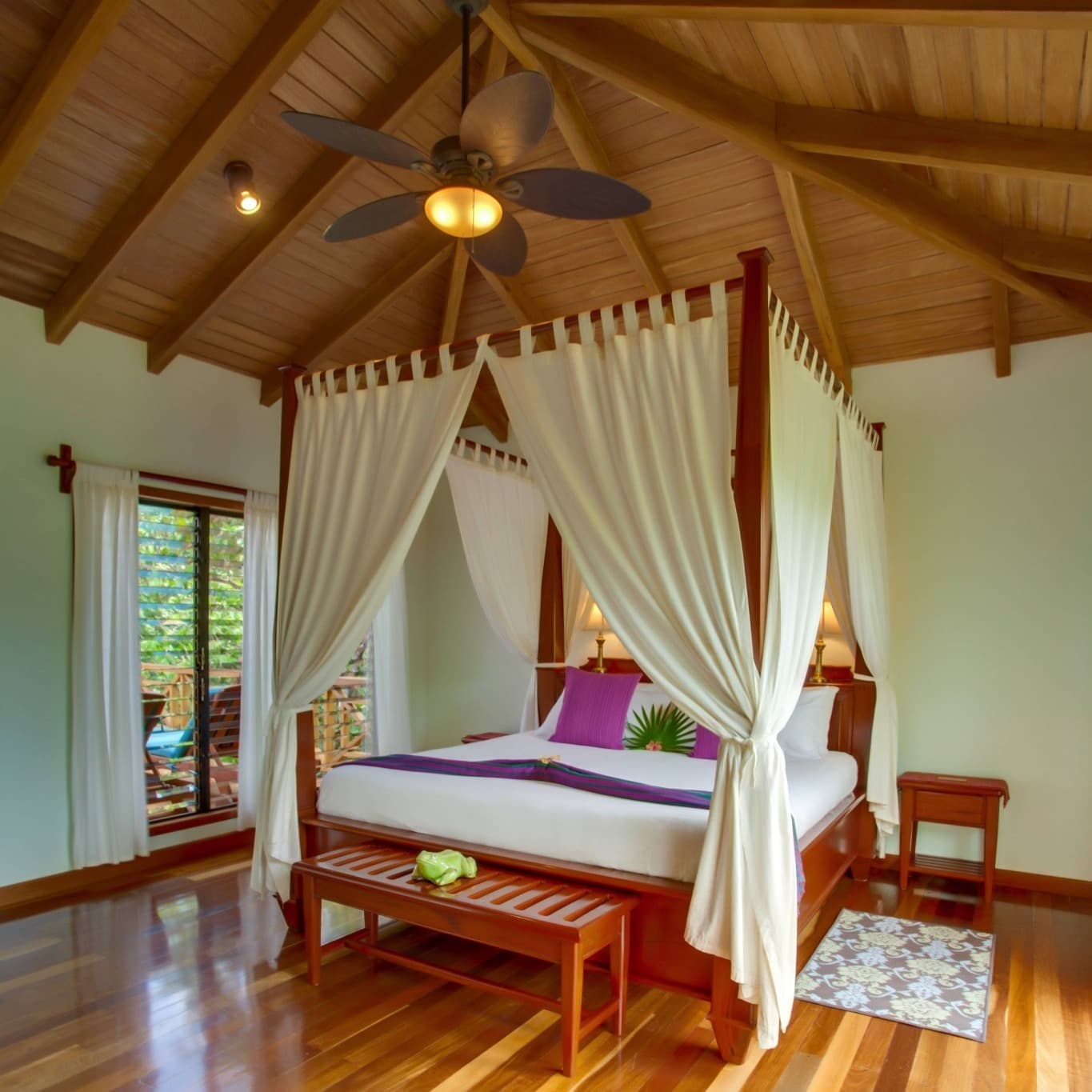 Hamanasi Adventure & Dive Resort