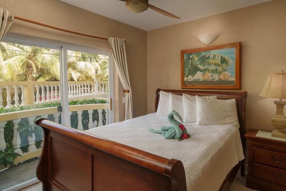 Pelican Reef Villas