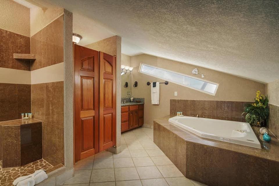 Pelican Reef Villas