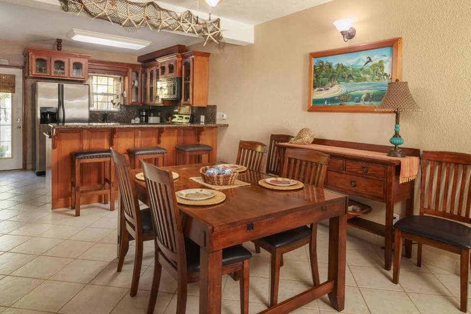 Pelican Reef Villas