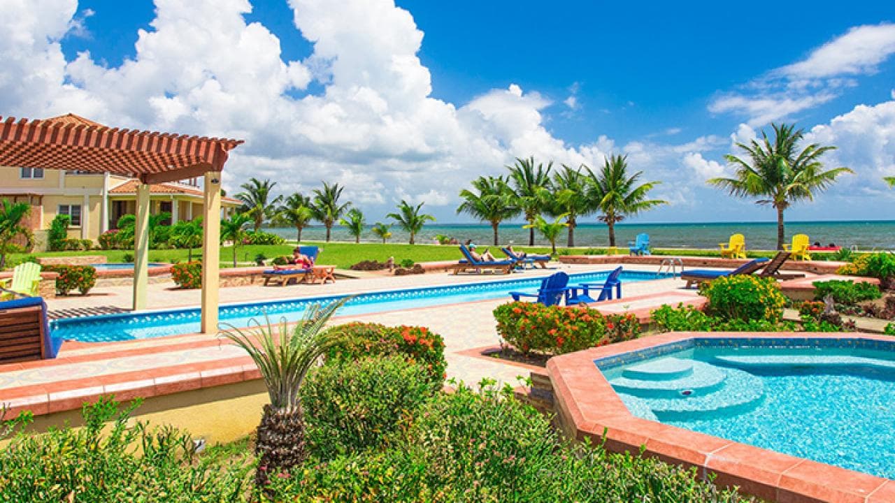 Seiri Del Mar Luxury Seaside Resort