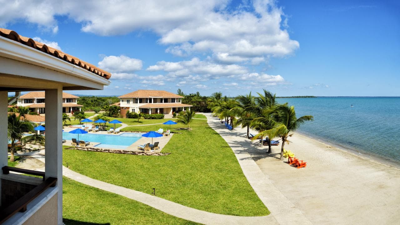 Seiri Del Mar Luxury Seaside Resort