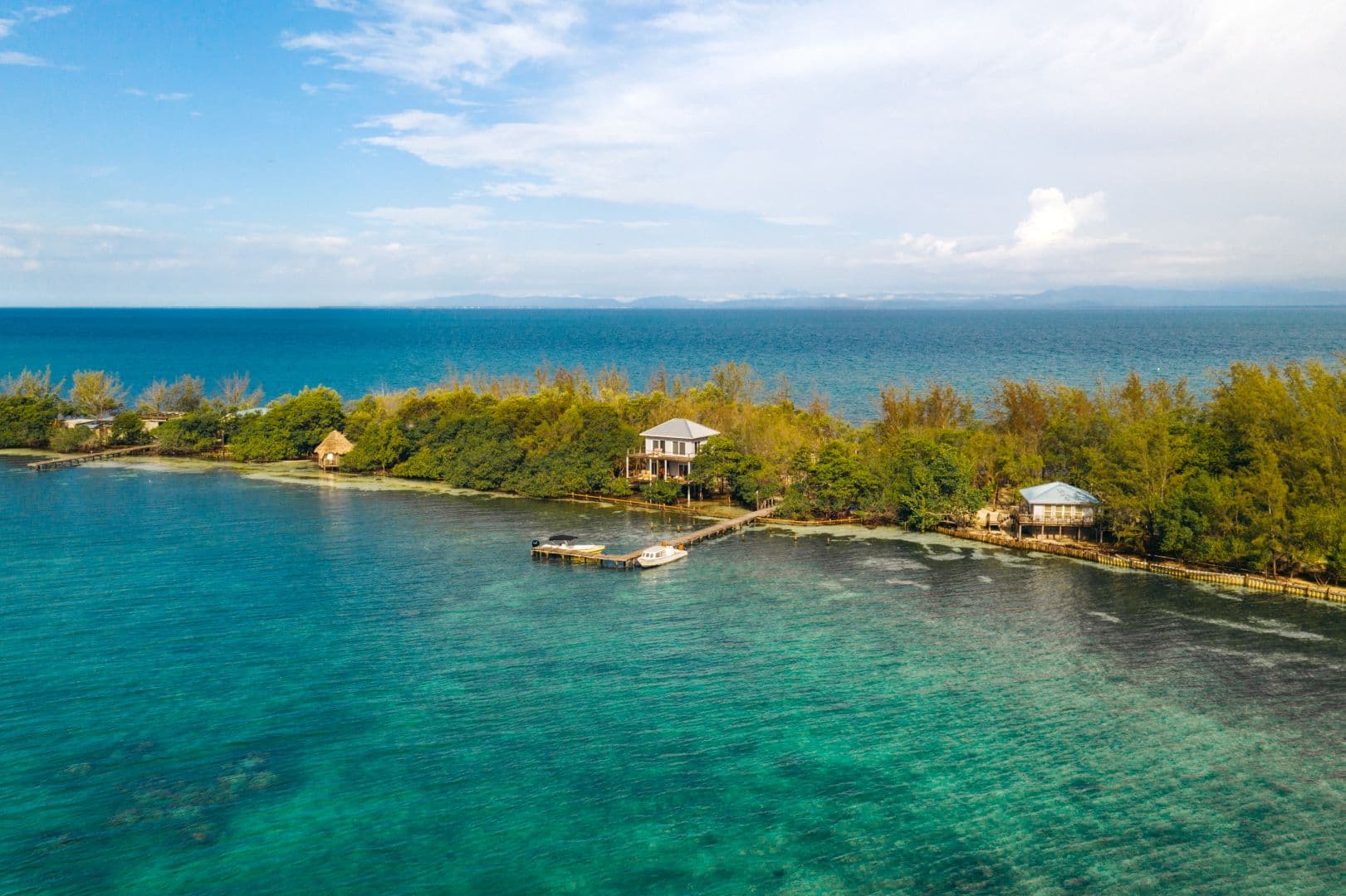 Thatch Caye Resort, a Muy'Ono Resort