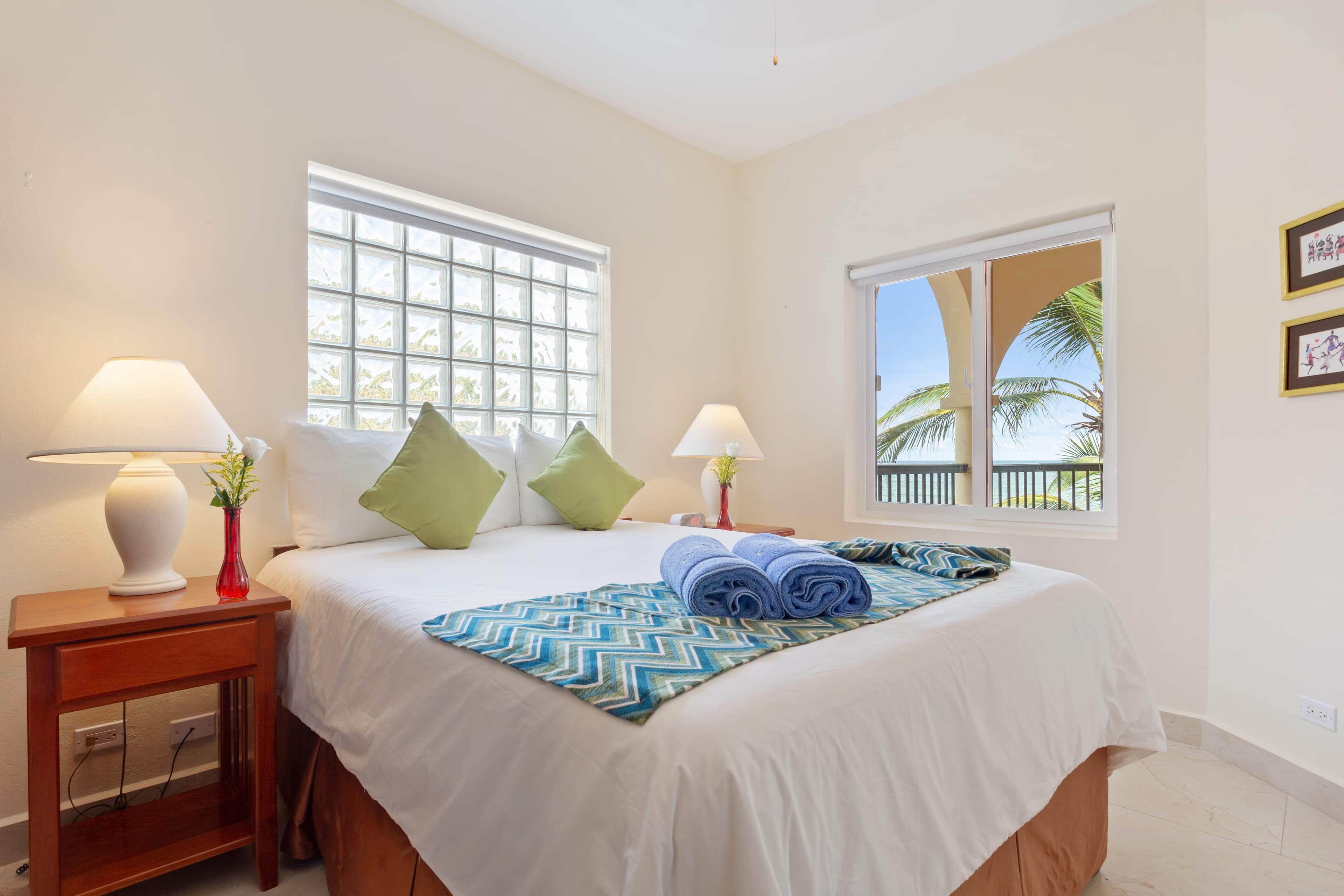Sunbreeze Suites